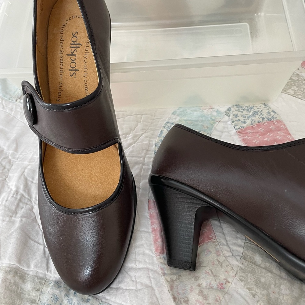 New Softspots Mary Jane’s with two inch heel brown